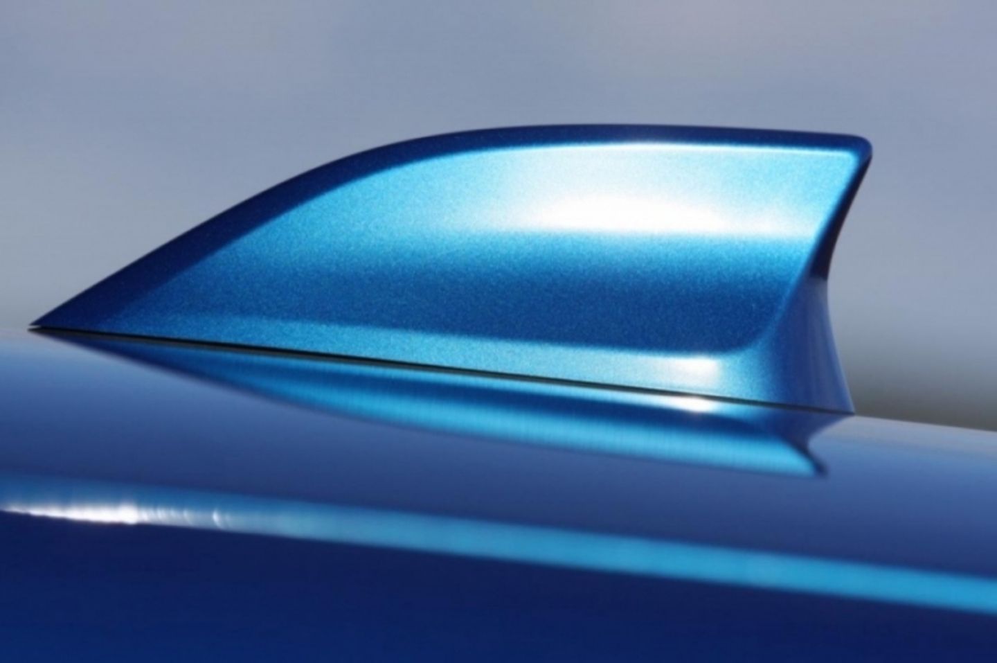 Navi- und Radioantenne - beim Mazda CX-5 findet alles in der Haifischflosse Platz
