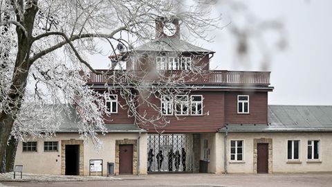 Eingang zur KZ-Gedenkstätte Buchenwald auf dem Ettersberg