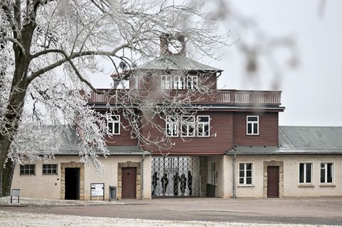 Eingang zur KZ-Gedenkstätte Buchenwald auf dem Ettersberg