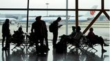 Platz 4 mit 695.156 Sitzplätzen: Peking – Shanghai-Hongqiao  Zweieinhalb Stunden nimmt der Ortswechsel mit dem Flugzeug zwischen den beiden wichtigsten Metropolen Chinas in Anspruch. Ab dem Flughafen Beijing Shoudu Guoji Jichang mit dem Drei-Letter-Code PEK (Foto) – nicht zur verwechseln mit dem neuen Airport Daxing – ist dieses auch die meistfrequentierte innerchinesische Route.
