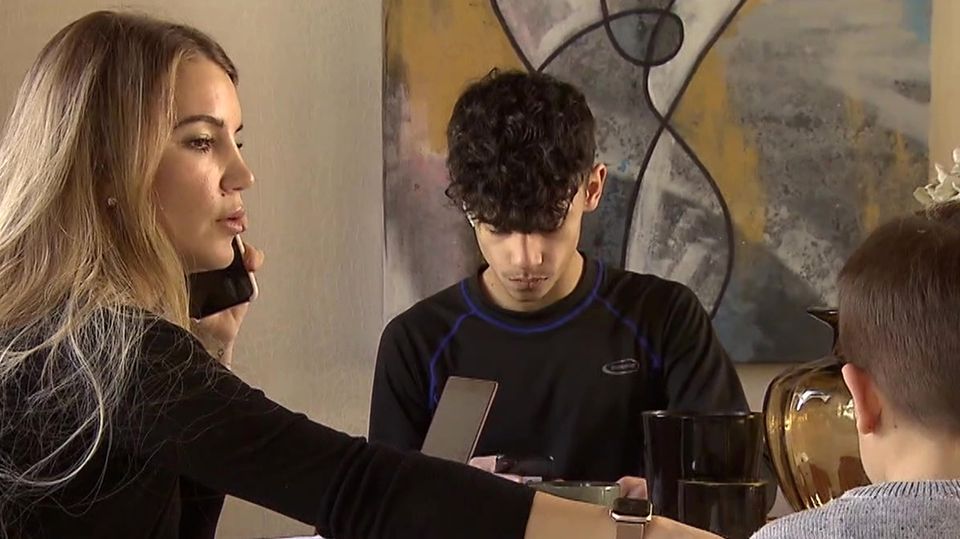 Homeschooling: Wie eine Mutter mit dem Lockdown kämpft Homeschooling: Wie eine Mutter mit dem Lockdown kämpft