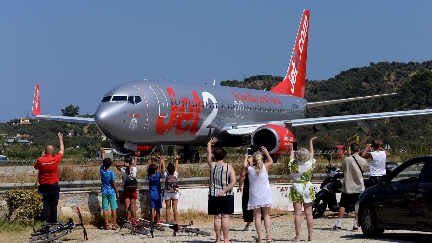 Jet2, eine Airline mit Sitz im englischen Leeds, sorgte ebenfalls dafür, dass britische Urlauber auf die Ferieninsel kamen. Sie setzte Boeing 737 ein.