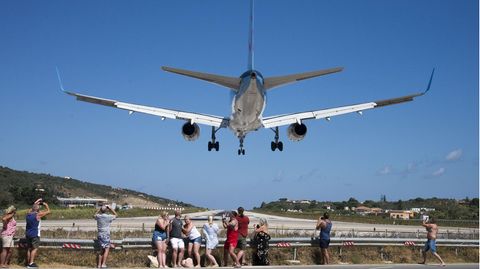 Die britische Tui Airways sorgte in der Hochsaison mit der eingesetzten Boeing 757 für Aufsehen, gilt dieses Modell doch als der größte Flugzeugtyp, der sich im vergangenen Sommer auf Skiathos blicken ließ.