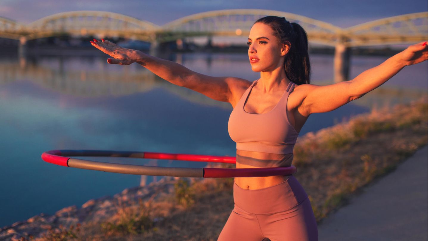 Hula Hoop fitness trend: How to reduce the waist circumference