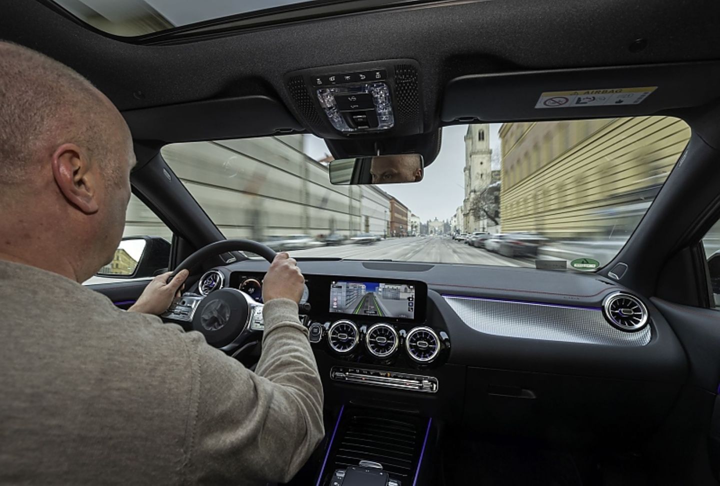 In der Stadt kommt man mit dem Mercedes EQA 250 gut zurecht