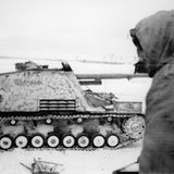 Ein Nashorn 1945 in den Kämpfen um Ostpreussen.