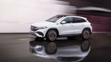 Beim Mercedes EQA fasst das Gepäckteil zwischen 340 bis 1.320 Liter bei umgelegten Rücksitzlehnen