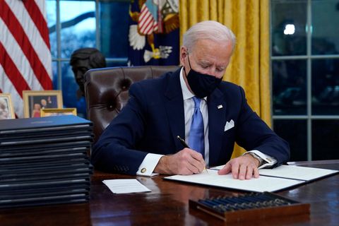 Joe Biden im Oval Office 