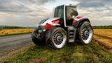 Der Traktor zeigt sich im "Big Foot"-Look