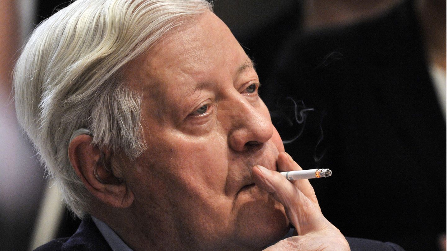 Helmut Schmidt war wohl der berühmteste deutsche Raucher