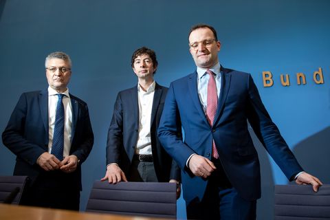 Von links: RKI-Präsident Lothar Wieler, Virologe Christian Drosten und Bundesgesundheitsminister Jens Spahn (CDU)