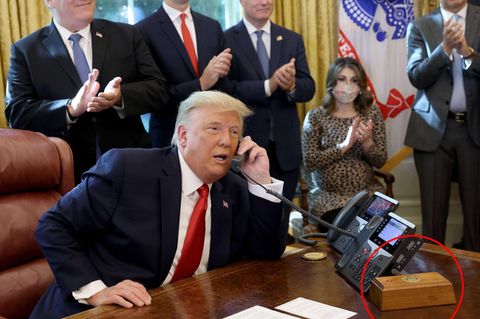 "Diet-Coke-Button" von Donald Trump auf dem Schreibtisch im Oval Office