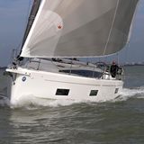 In der Kategorie der Family Cruiser siegt in diesem Jahr die Bavaria C42 . Die Bavaria C42 beeindruckte durch hohen Komfort und perfekte Segeleigenschaften. Sie lässt sich unter allen Bedingungen schnell segeln und dabei leicht kontrollieren, so die Jury. Auch mit einem guten Preis-Leistungs-Verhältnis konnte die C42 punkten.