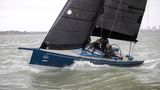 Der "European Yacht of the Year"-Award in der Kategorie Special Yacht geht in diesem Jahr an die Saffier SE 27. Der in den Niederlanden in IJmuiden entwickelte Daysailer ist laut Jury "der Beweis, dass hübsche Boote auch gut segeln". Bei windigem Herbstwetter zeigte die SE 27 bei den Testfahrten an der Atlantikküste keine Schwächen. Mit ihren 8,10 Metern Länge und einer Breite von 2,55 Metern wird sie Seglern mit den unterschiedlichsten Ansprüchen gerecht.