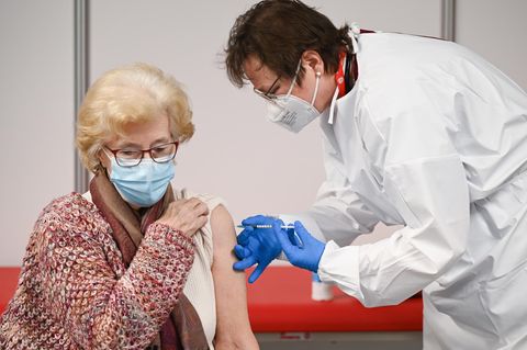 Verzögerung bei der Produktion: Weniger Impfungen, weil der Impfstoff fehlt – das steckt hinter den Lieferproblemen bei Biontech