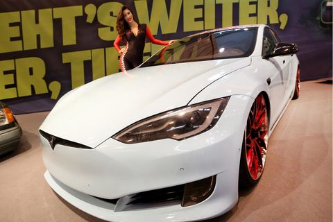 Model S auf a auf der Essen Motor Show 2019. 