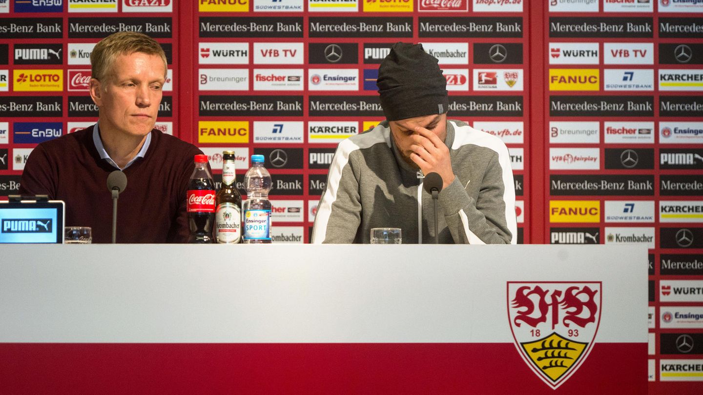 Weltmeister, Dönerwerfer, Original – die unwahrscheinliche Karriere des Kevin Großkreutz in Bildern Kevin Großkreutz auf einer Pressekonferenz des VfB Stuttgart