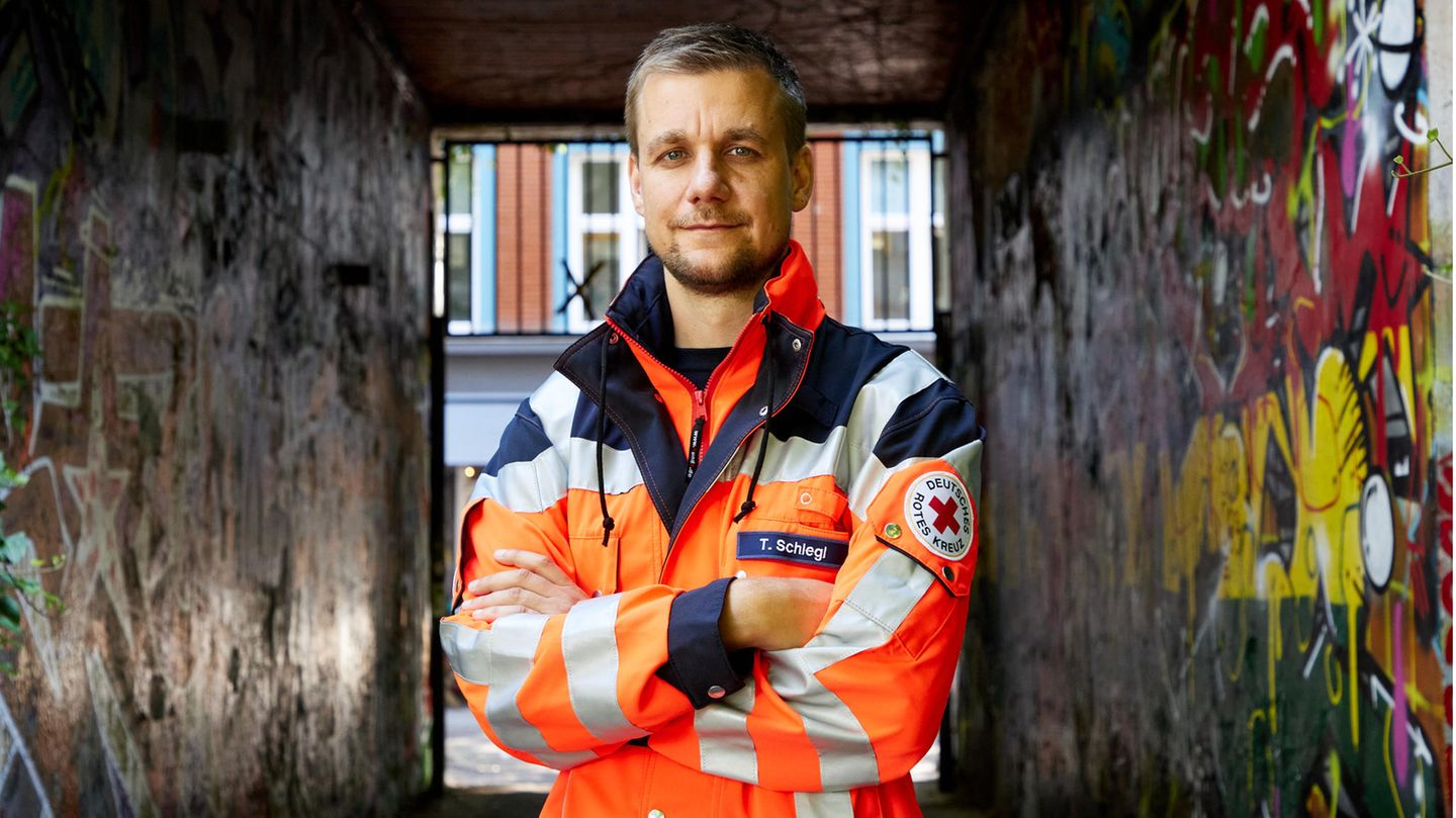 Tobi Schlegl über seine Arbeit im Rettungsdienst