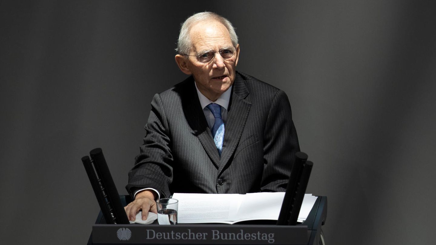 Wolfgang Schäuble während seiner Rede zum Auschwitz-Gedenken im Bundestag