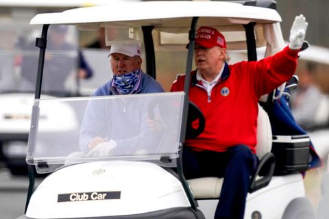 Golf spielen statt Politik: Ärger im Paradies für Donald Trump – so schnell schmilzt die Macht des Ex-Präsidenten