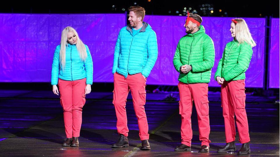 Die Dschungelshow-Halbfinalisten Lydia Kelovitz, Lars Tönsfeuerborn, Mike Heiter und Zoe Saip