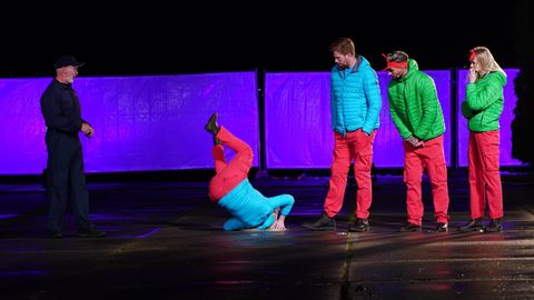Lydia Kelovitz, Lars Tönsfeuerborn, Mike Heiter und  Zoe Saip mit Dr. Bob