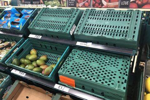 Boris Johnson unter Druck: Leere Regale, überbordende Bürokratie – so quält der Brexit Großbritannien