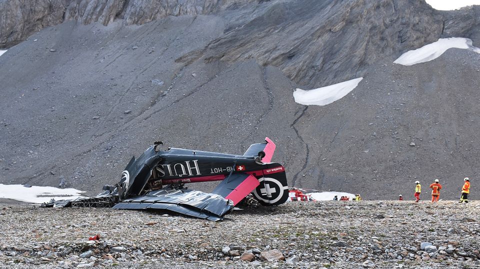 Das Wrack der Ju 52 im Gebirge: Die Maschine der Ju-Air schlug im Kanton Garubünden südwestlich des Piz Segnas auf.