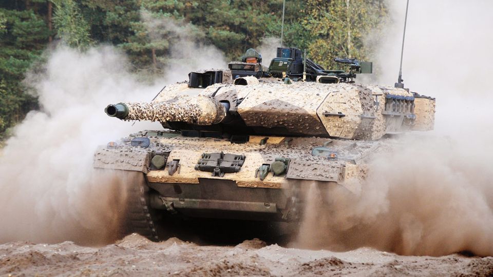 Das Abwehrsystem sollen Leopard-Panzer vom Typ 2 A7 erhalten.