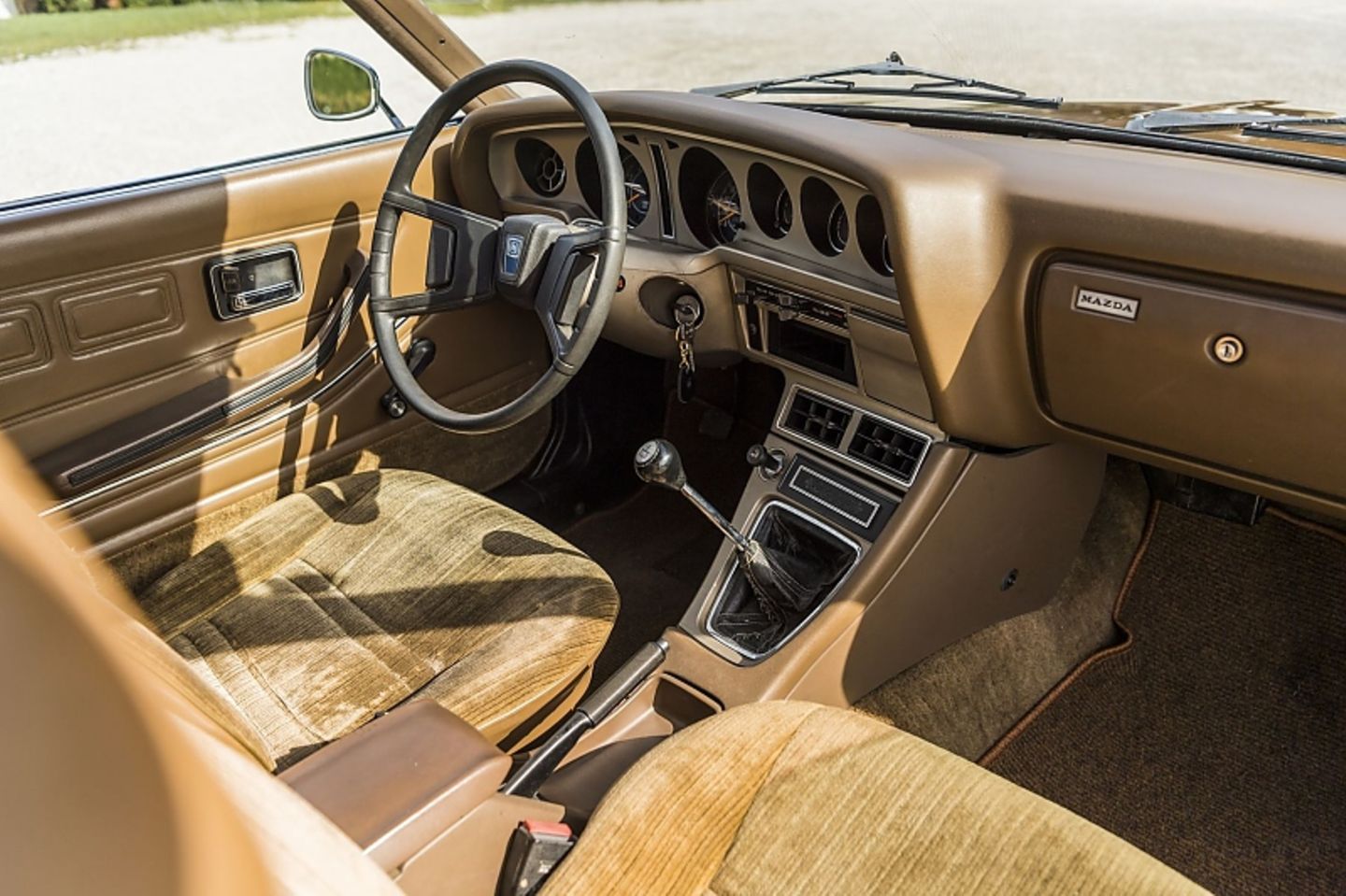 Mazda 929 Coupé (1975)