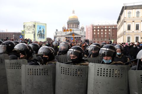 Sankt Petersburg, Russland: Der Kreml ist mit einem immensen Aufgebot an Einsatzkräften gegen die Demonstranten vorgegangen