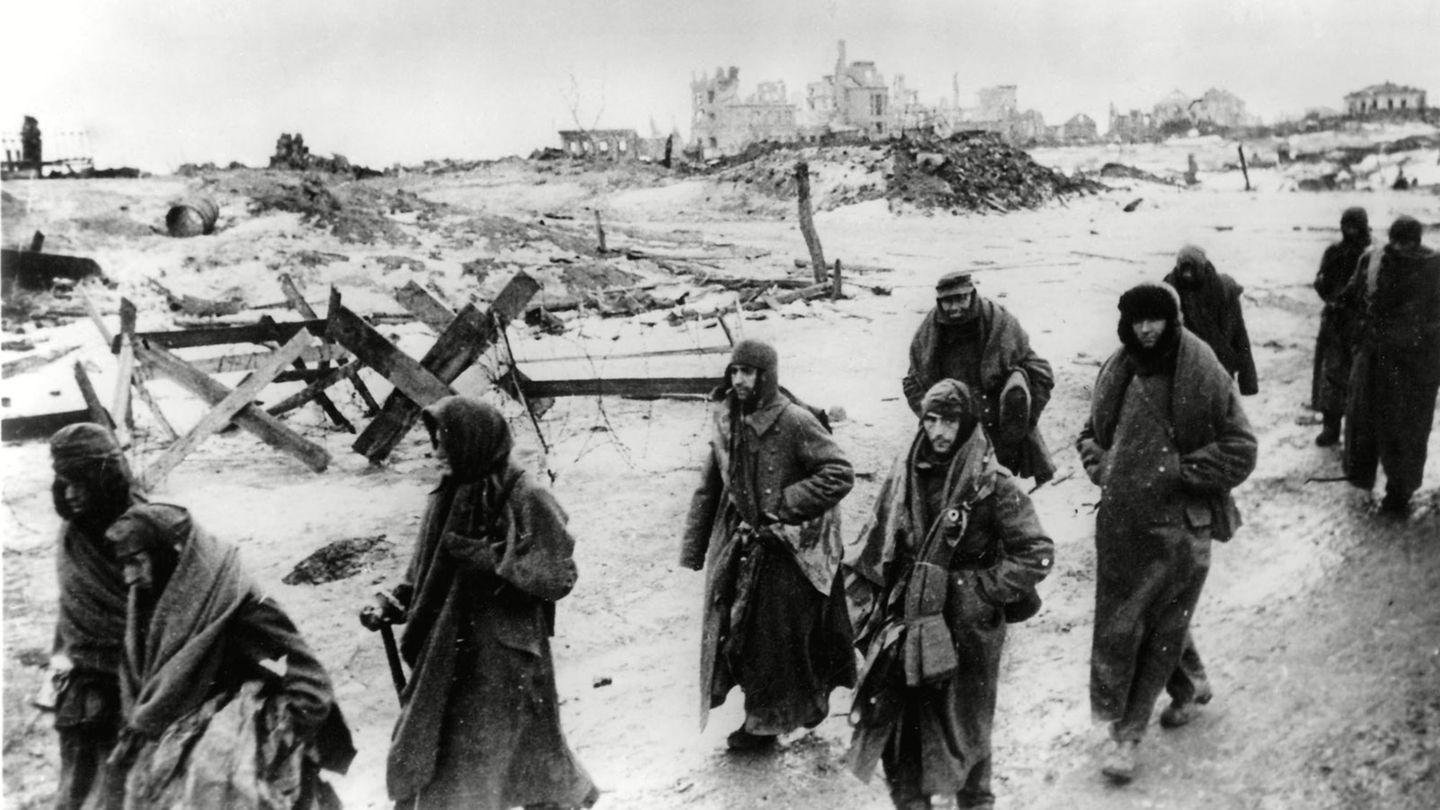 Die Reste der 6. Armee nach der Kapitulation in Stalingrad