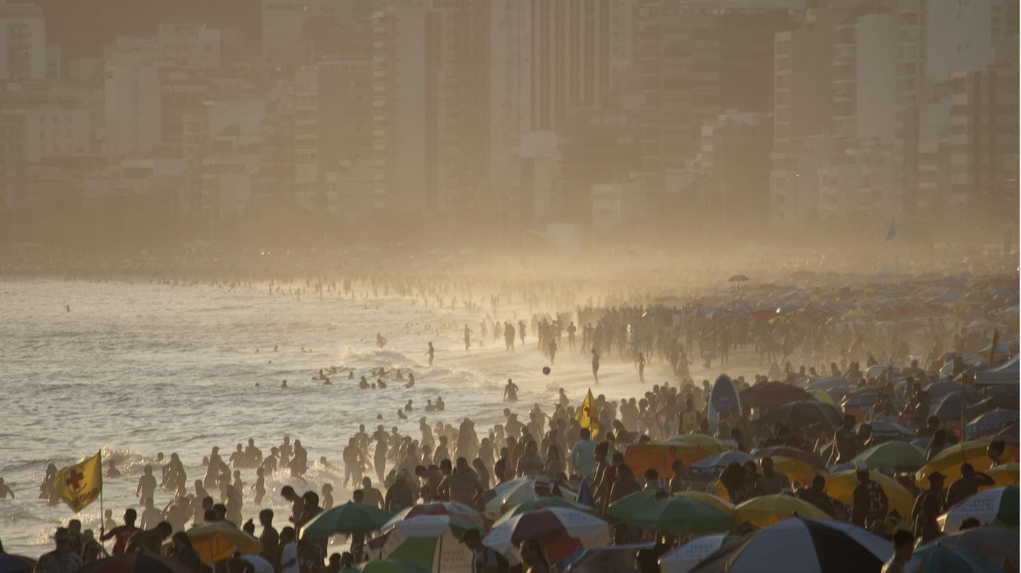 Rio de Janeiro: Volle Strände trotz brasilianischer Corona-Mutation.
