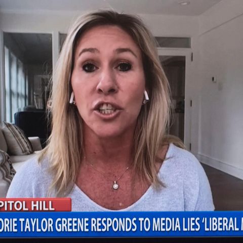 QAnon-Anhängerin Marjorie Green auf "One America News"