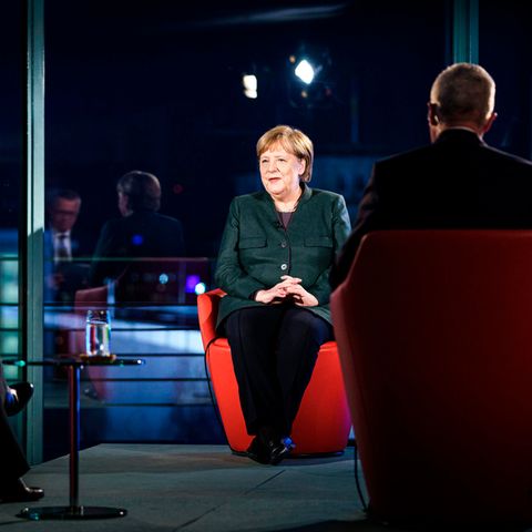 Bundeskanzlerin Angela Merkel (CDU) in der ARD-Sendung "Farbe bekennen"