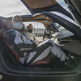 Auf dem Handlingkurs von Nardo lässt Nick Heidfeld den Pininfarina Battista fliegen