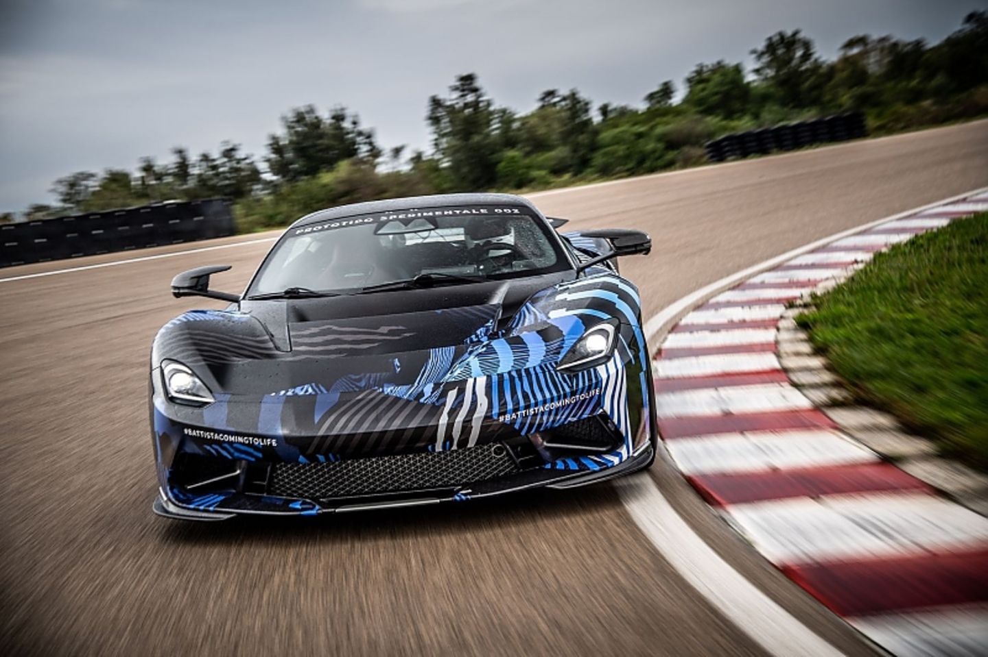 Der Pininfarina Battista Prototyp hat bereits eine gute Basisabstimmung