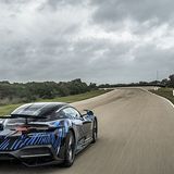 Die 120 kWh-Batterie garantiert mehr als 500 Km Reichweite