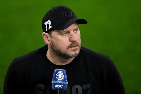 "Machen uns zum Affen": Steffen Baumgart ließ seinen Gefühlen am ARD-Mikrofon freien Lauf