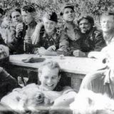 Gruppenbild von Knispels Zug.