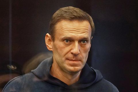 Der russische Oppositionelle Nawalny muss nach einem umstrittenen Prozess für Jahre ins Straflager.