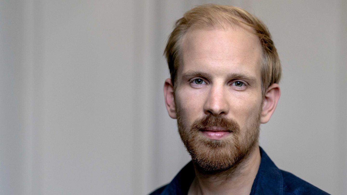 Bestsellerautor: Macht die Pandemie uns zu Egoisten? Von wegen, sagt Rutger Bregman: "Wir sind viel besser, als wir glauben!"