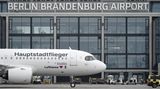 Als einer der ersten Flugzeuge landete am 31. Oktober 2020 ein Airbus A320neo der Lufthansa aus München kommend mit der Aufschrift "Hauptstadtflieger" auf dem neu eröffneten Flughafen Berlin Brandenburg Willy Brandt (BER).
