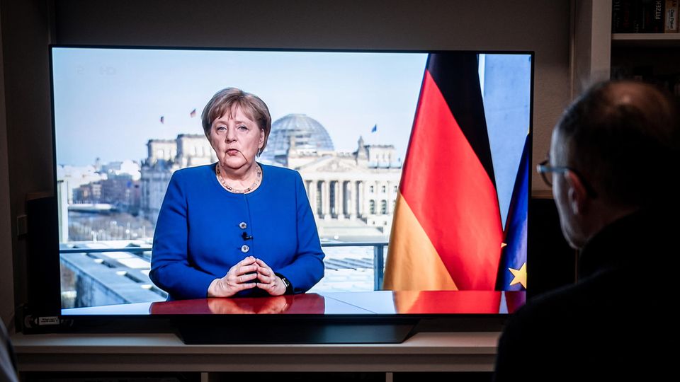 Bundeskanzlerin Angela Merkel bei ihrer Fernsehansprache zur Coronavirus-Pandemie
