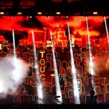 Zeit zum Verschnaufen bleibt The Weeknd kaum. Im Eiltempo geht es von Song zu Song und von Kulisse zu Kulisse.