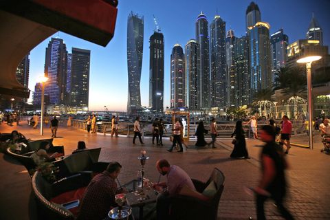 Geschäft mit dem Virus: Corona-Impftourismus in Dubai: Wie sich Super-Reiche beim Schutz gegen das Virus vordrängeln