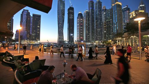 Geschäft mit dem Virus: Corona-Impftourismus in Dubai: Wie sich Super-Reiche beim Schutz gegen das Virus vordrängeln