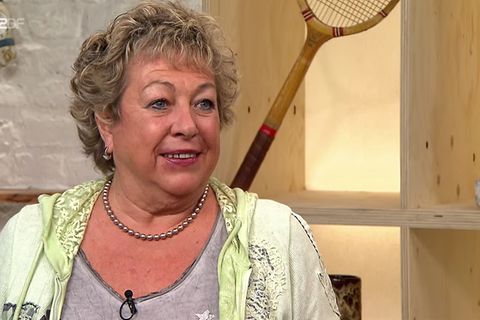 Bei "Bares für Rares"-Verkäuferin Marina Lappe beißen die Händler auf Granit.