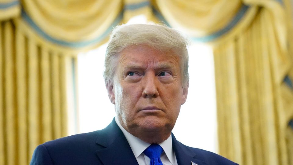 Donald Trump, damals Präsident der USA, im Oval Office des Weißen Hauses
