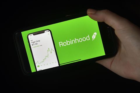 Die App Robinhood auf einem Handy-Display